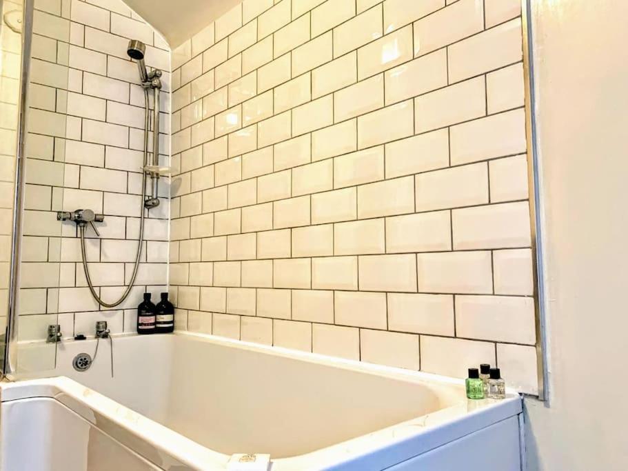 Cute Cottage 5 Min Walk From Cafes Station And Sea Hastings Luaran gambar